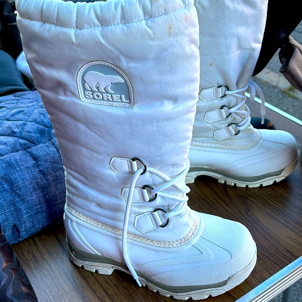 Sorel white winter boots